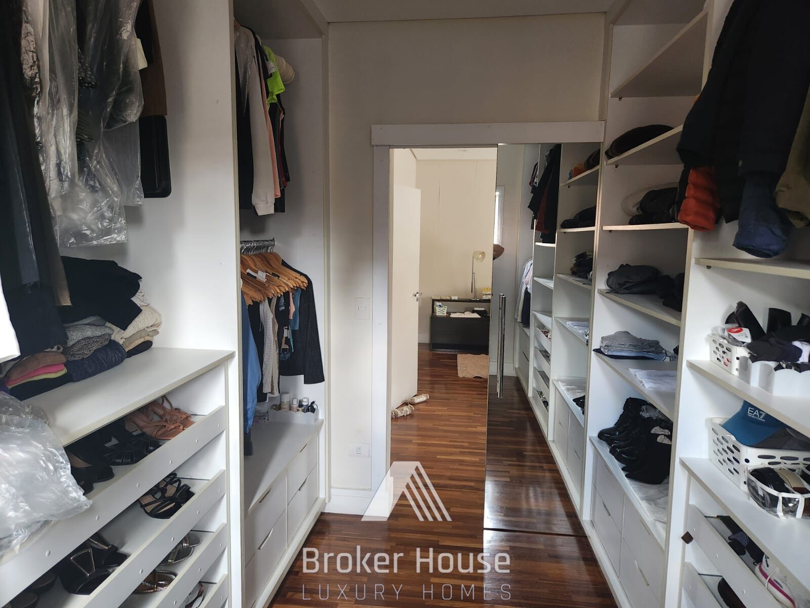Casa à venda com 3 quartos, 350m² - Foto 21