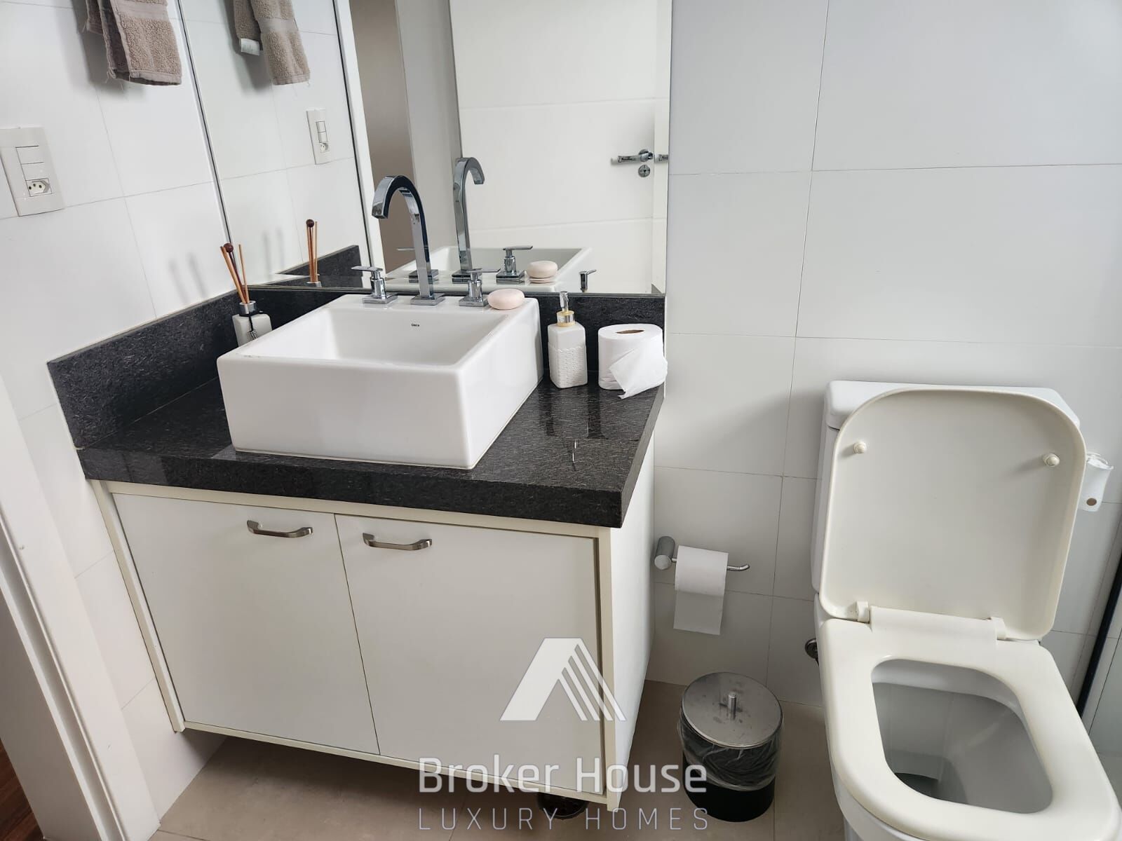 Casa à venda com 3 quartos, 350m² - Foto 28