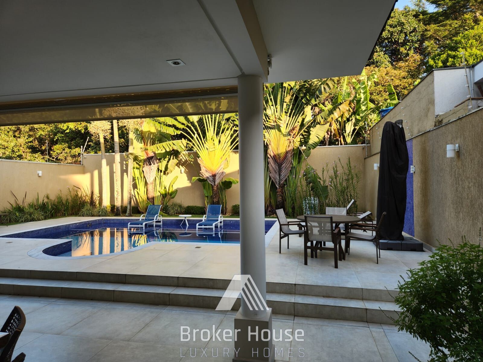 Casa à venda com 3 quartos, 350m² - Foto 6