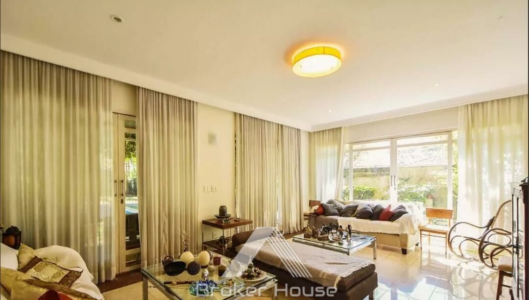 Casa à venda com 4 quartos, 370m² - Foto 5