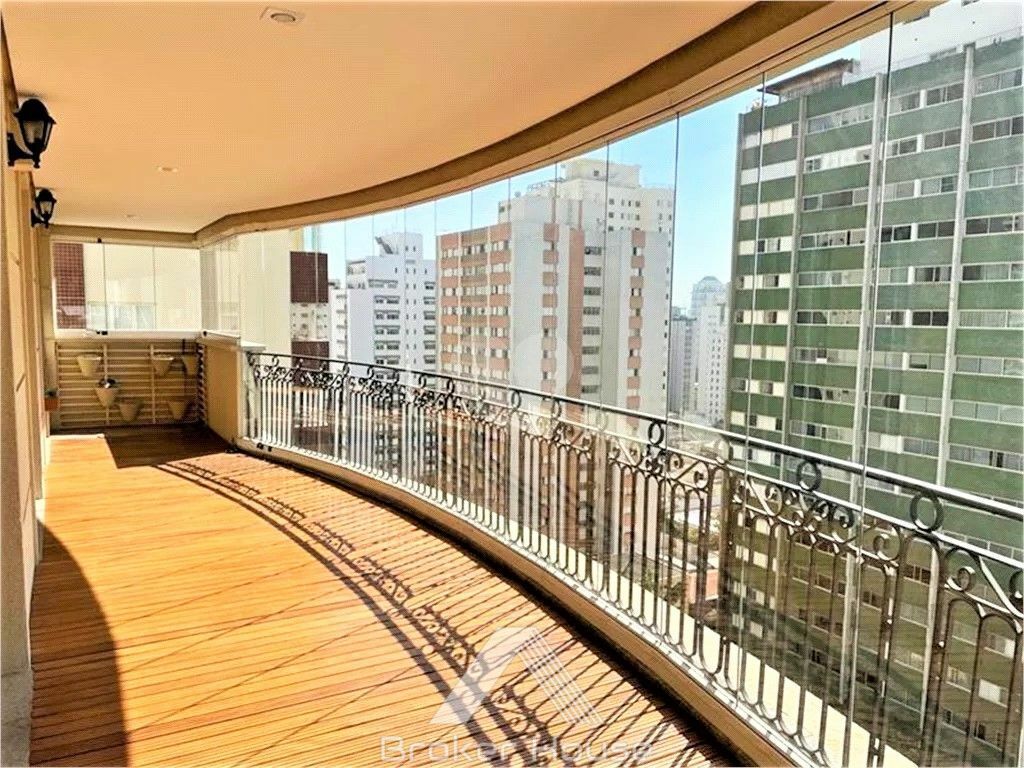 Apartamento à venda com 4 quartos, 253m² - Foto 2