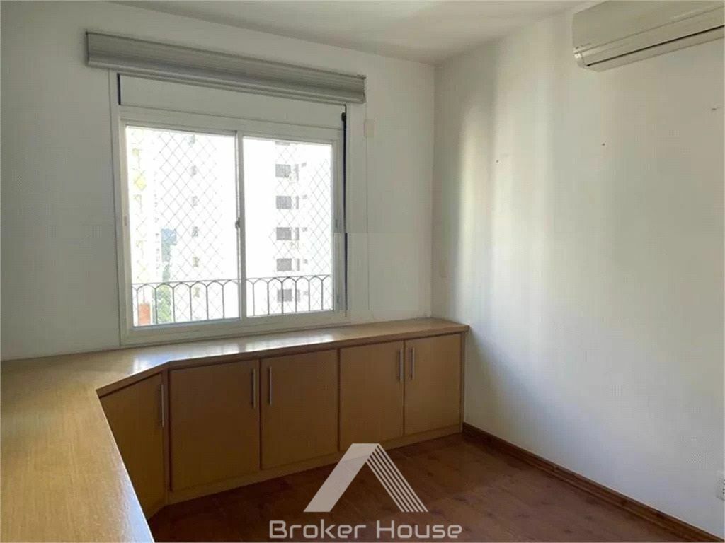 Apartamento à venda com 4 quartos, 253m² - Foto 19