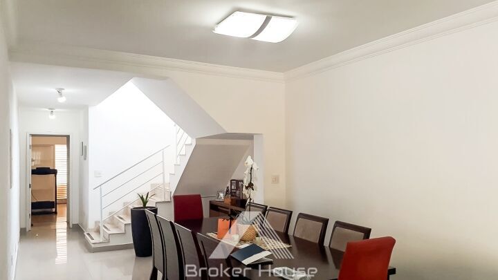 Casa à venda com 4 quartos, 329m² - Foto 7