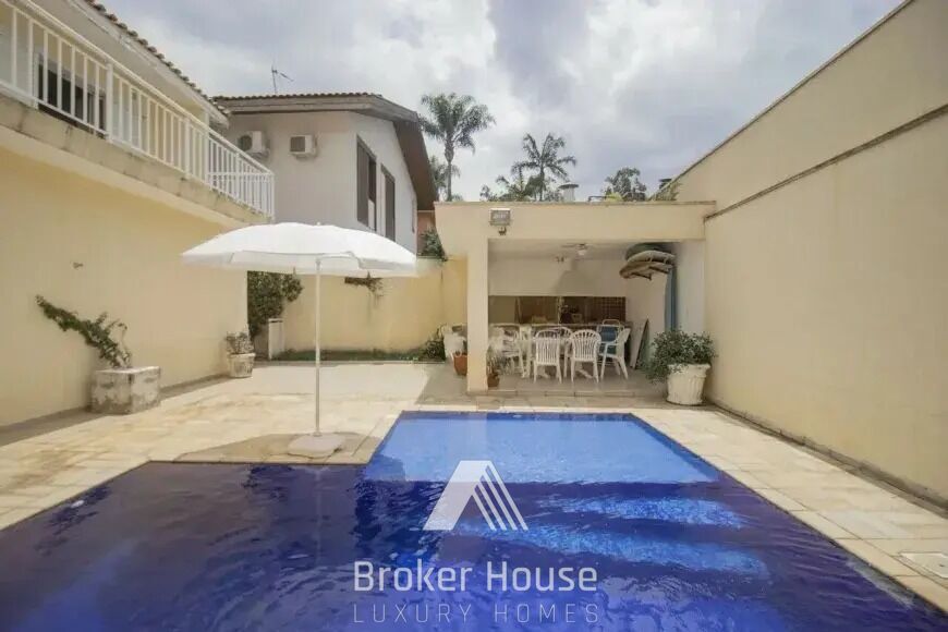 Casa, 4 quartos, 329 m² - Foto 1