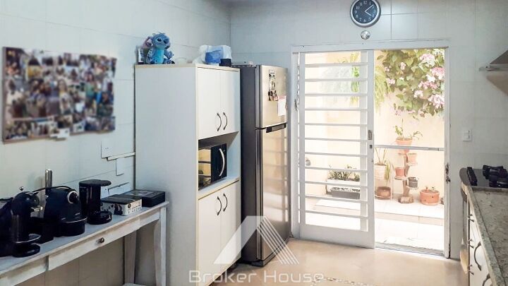 Casa à venda com 4 quartos, 329m² - Foto 11