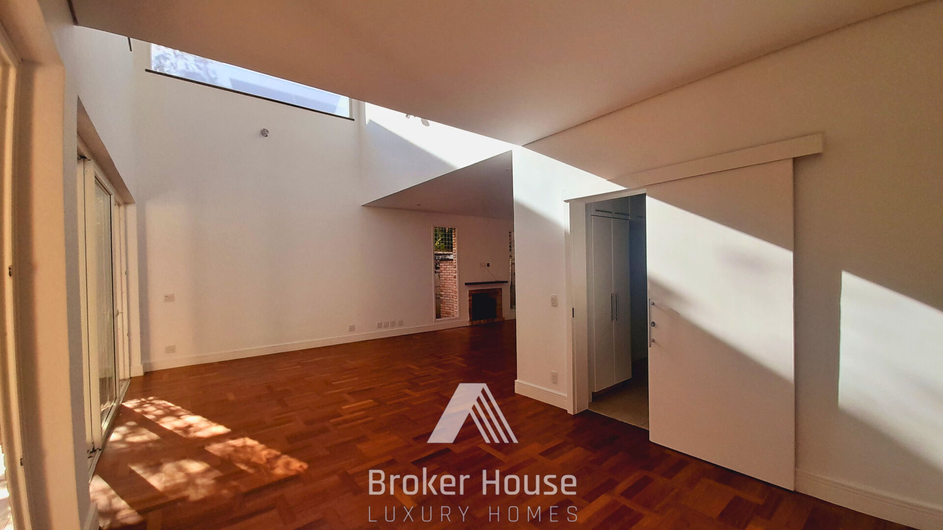 Casa à venda com 4 quartos, 480m² - Foto 5