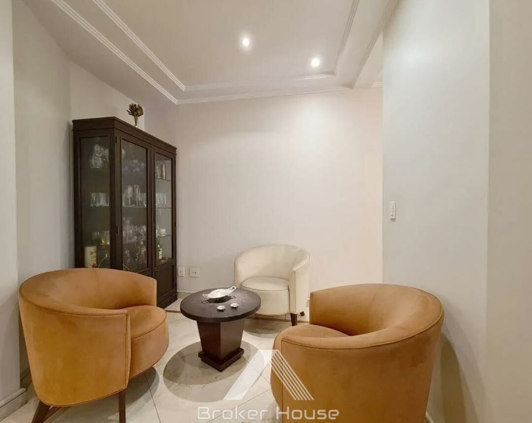 Casa à venda com 4 quartos, 900m² - Foto 12