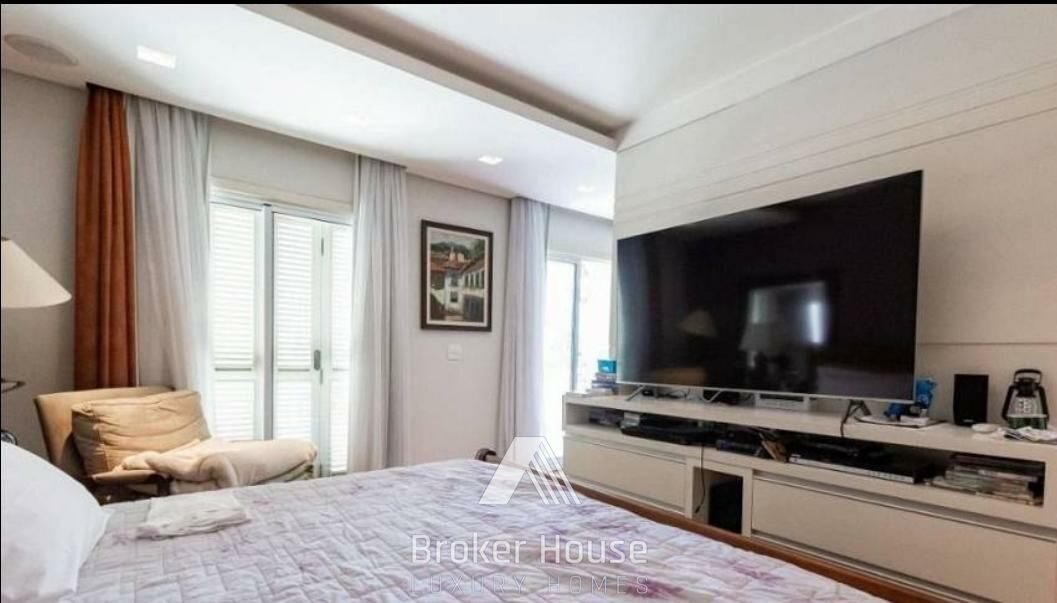 Casa à venda com 3 quartos, 380m² - Foto 25