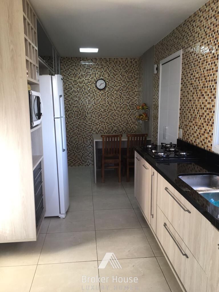 Apartamento à venda com 3 quartos, 142m² - Foto 18