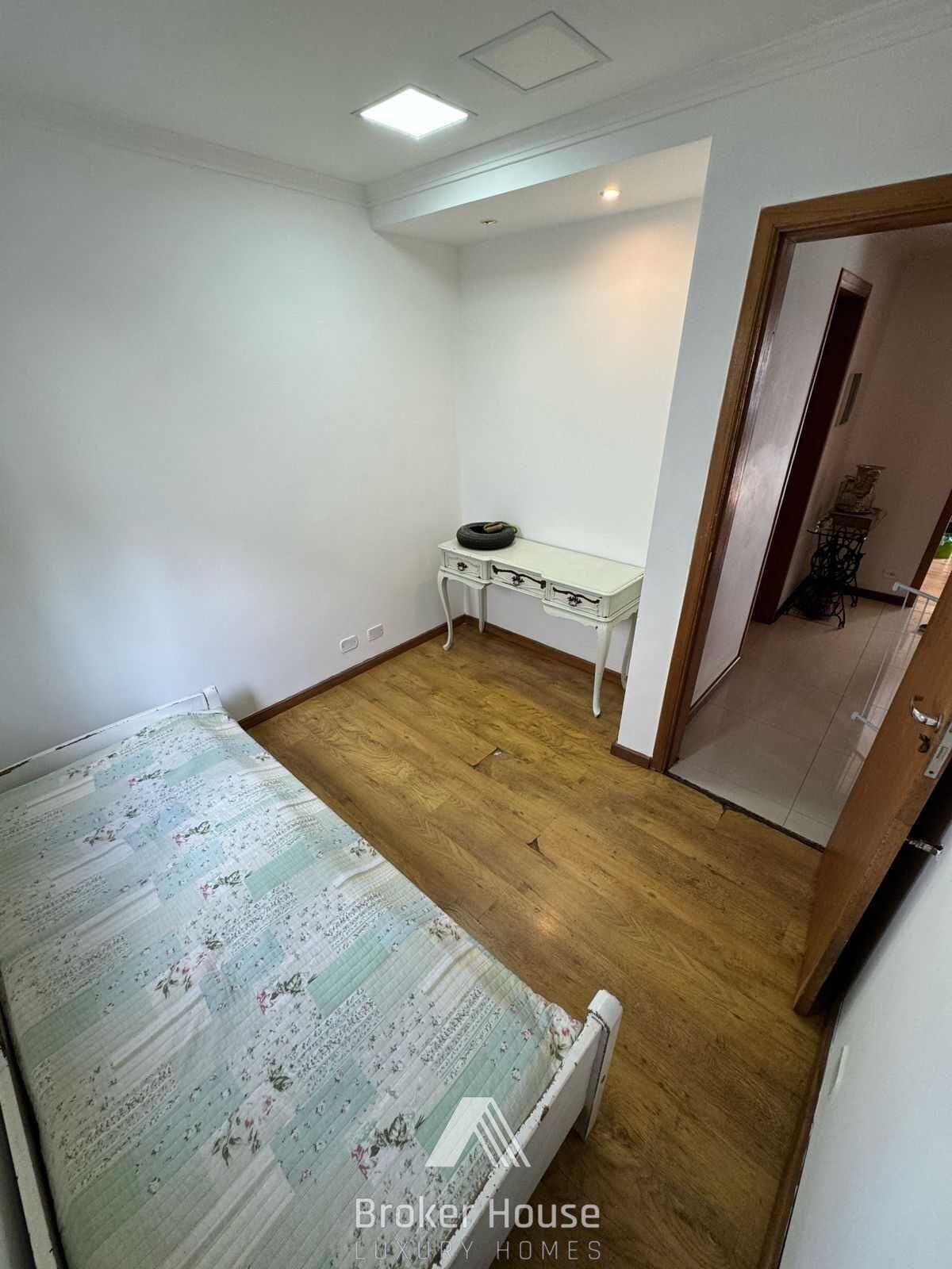 Casa de Condomínio à venda com 4 quartos, 200m² - Foto 18