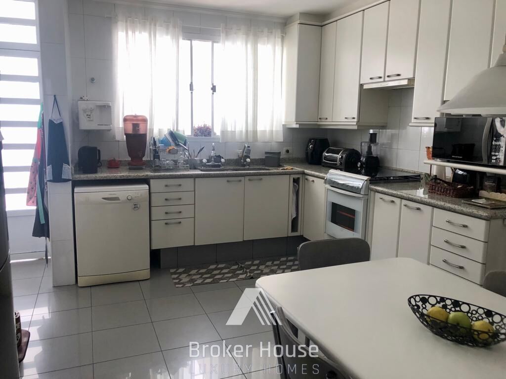 Casa à venda com 4 quartos, 300m² - Foto 5