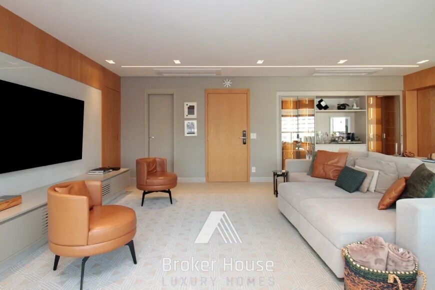 Apartamento à venda com 3 quartos, 181m² - Foto 9