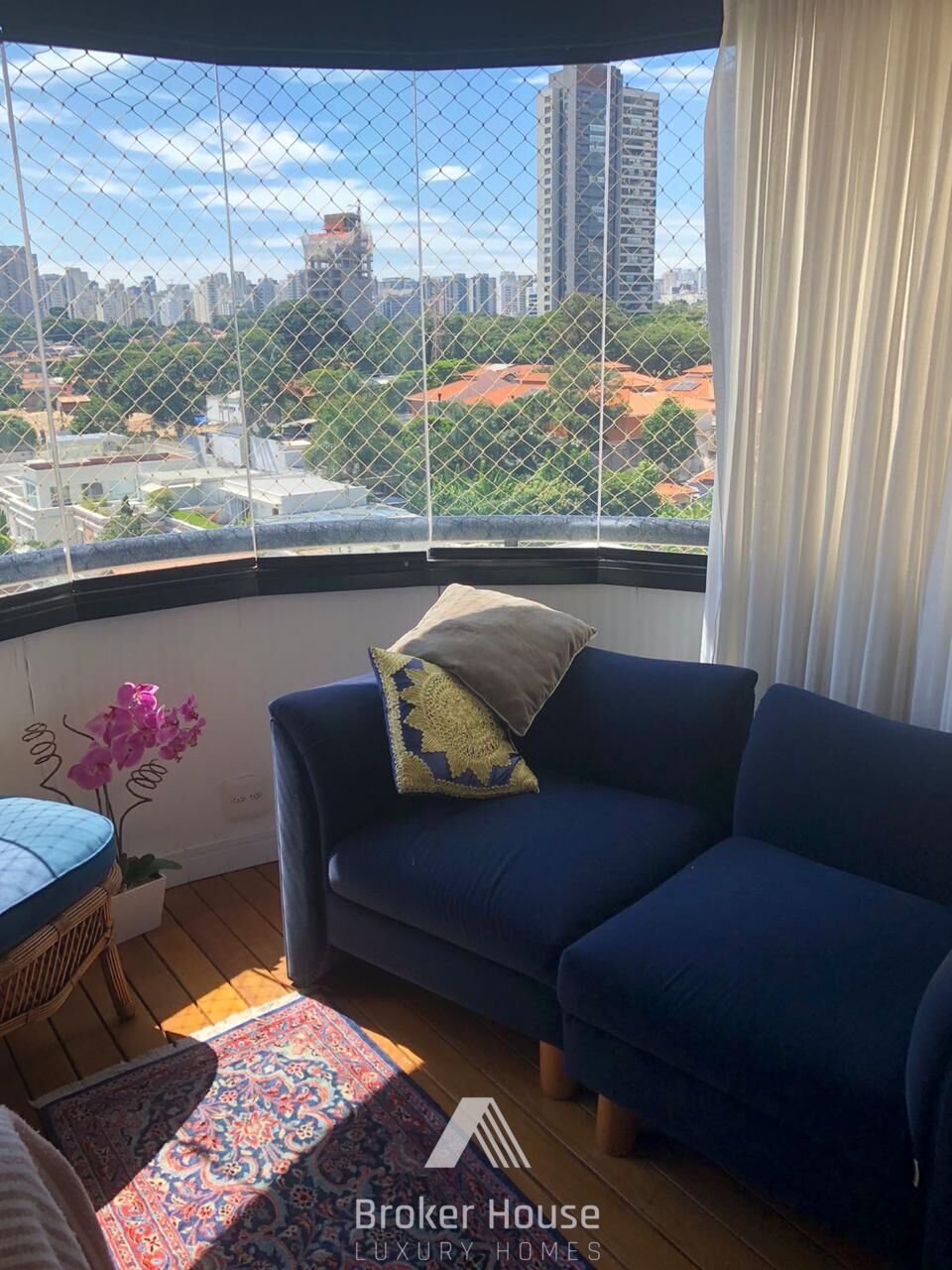 Apartamento à venda com 3 quartos, 200m² - Foto 3