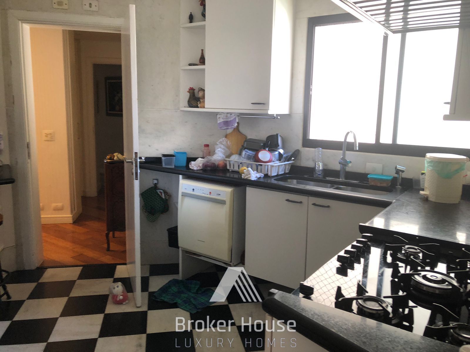 Apartamento à venda com 3 quartos, 200m² - Foto 25