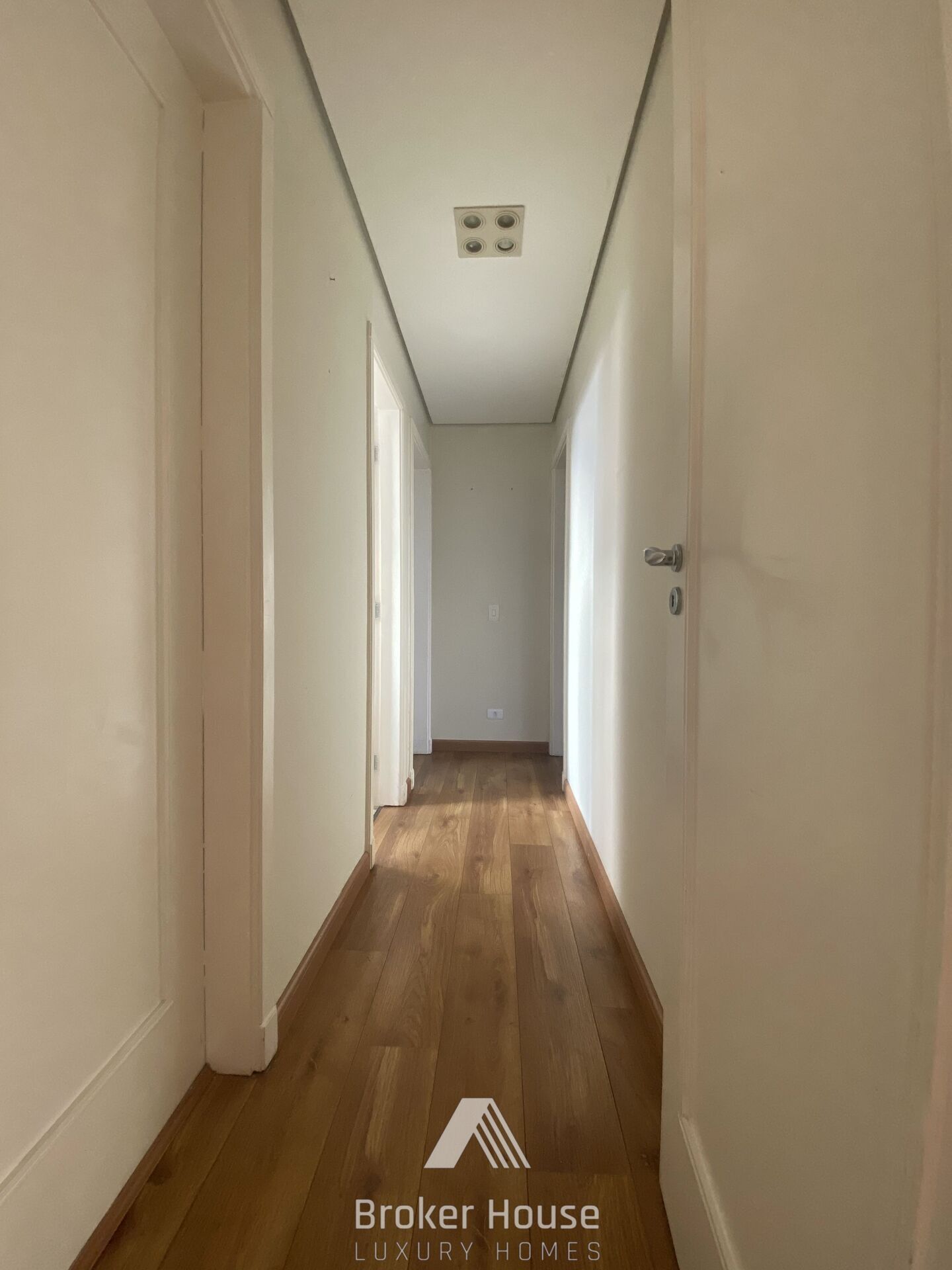 Apartamento à venda com 2 quartos, 120m² - Foto 13