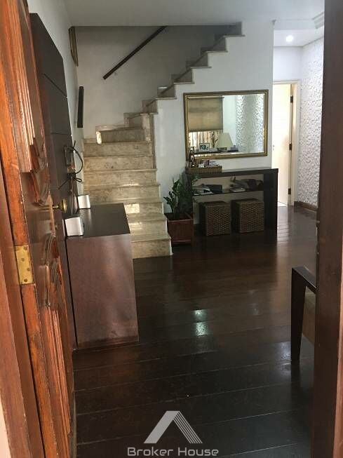 Casa à venda com 2 quartos, 130m² - Foto 3