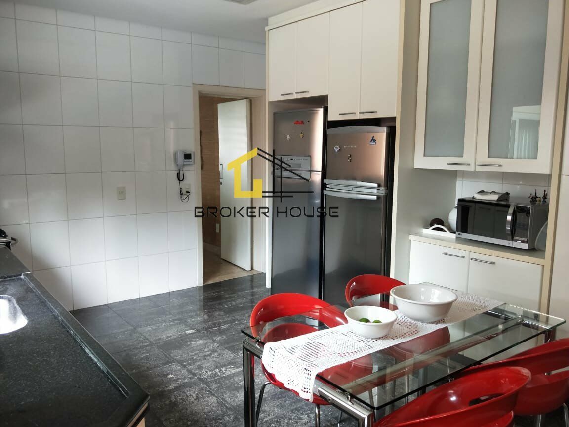 Casa à venda com 4 quartos, 264m² - Foto 42