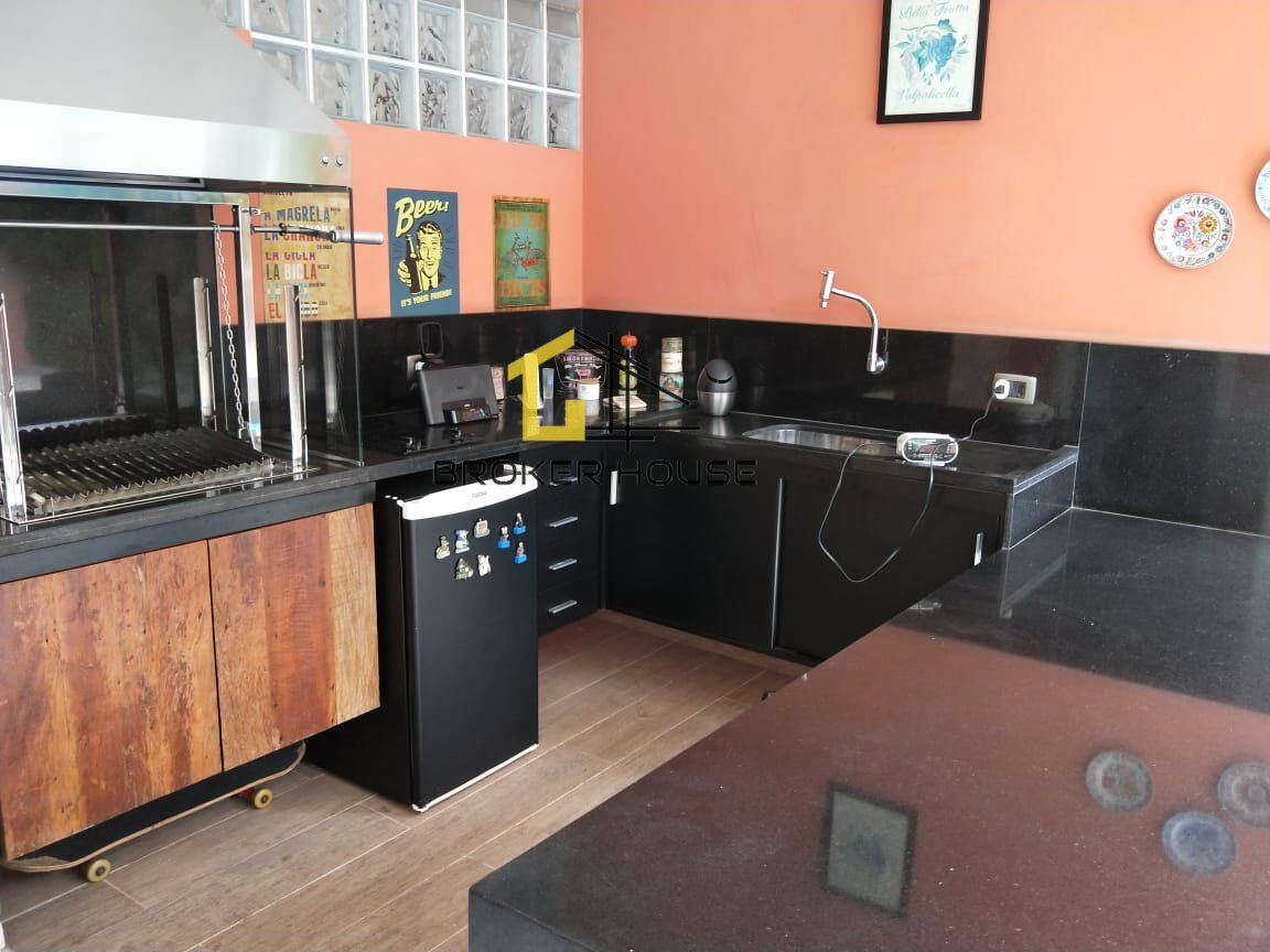 Casa à venda com 4 quartos, 264m² - Foto 6