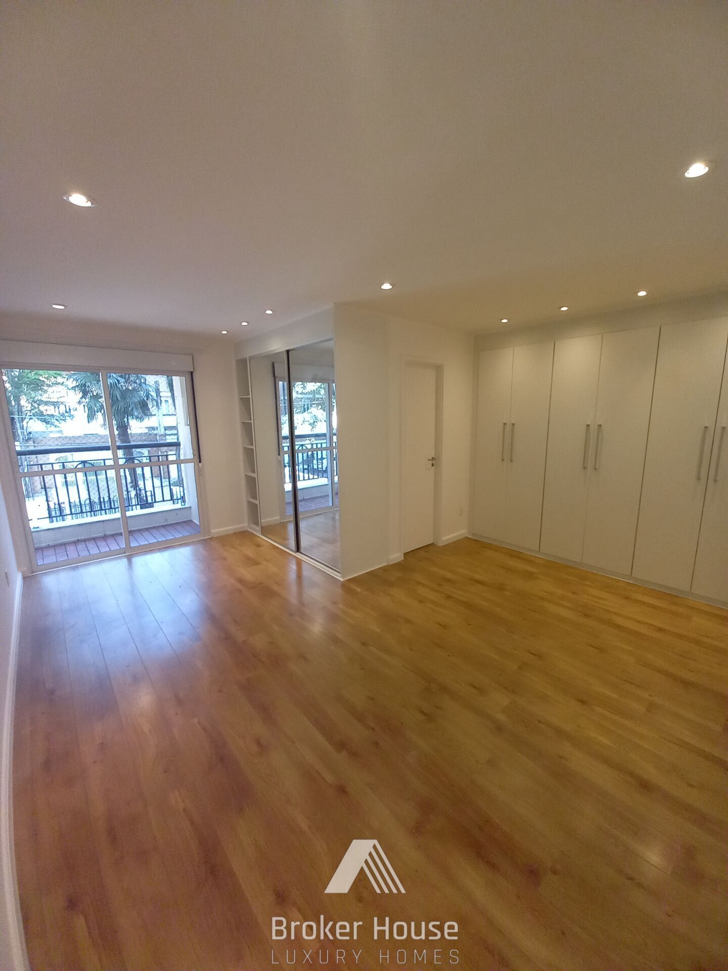 Apartamento, 3 quartos, 239 m² - Foto 11