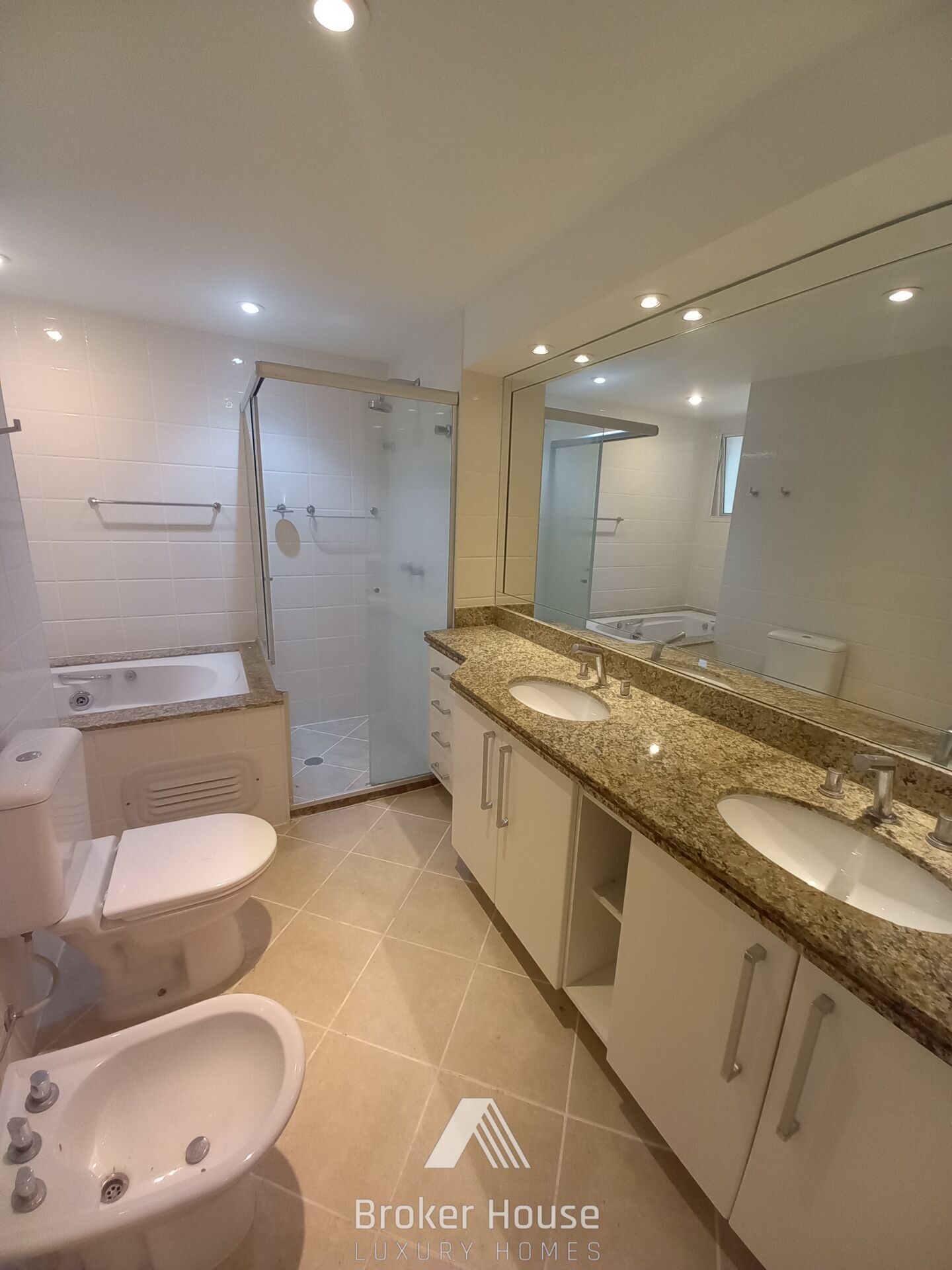 Apartamento, 3 quartos, 239 m² - Foto 14