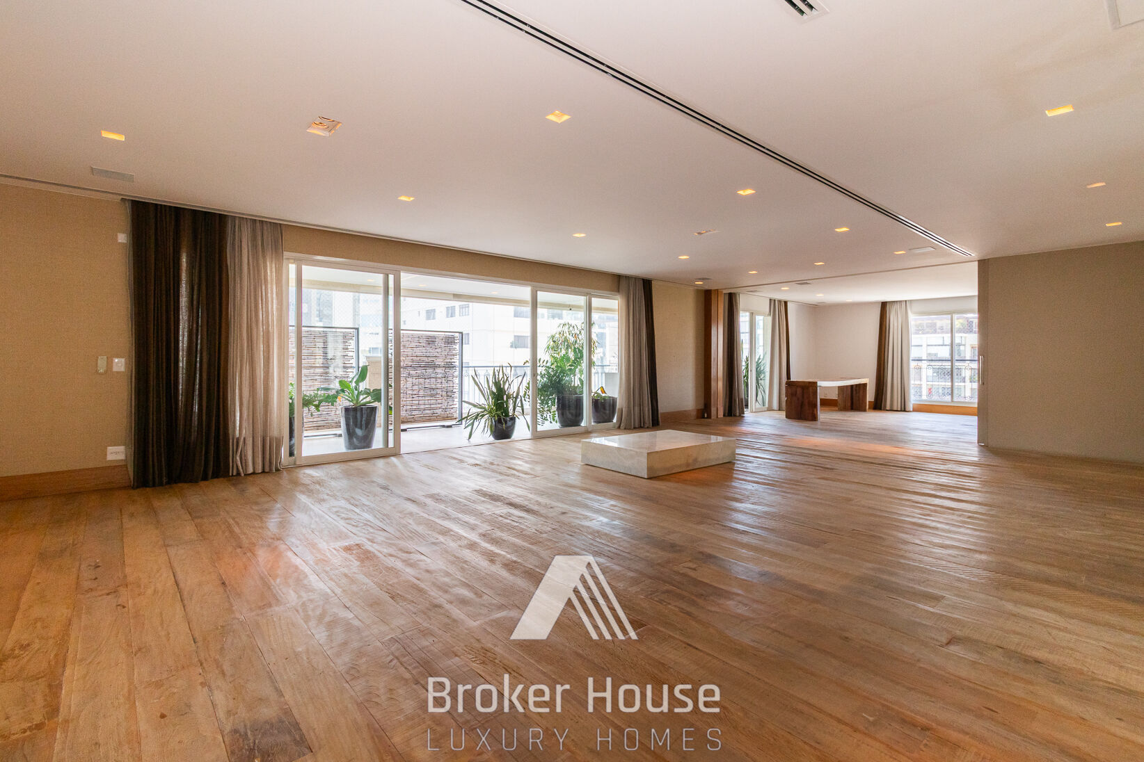 Apartamento, 4 quartos, 390 m² - Foto 2