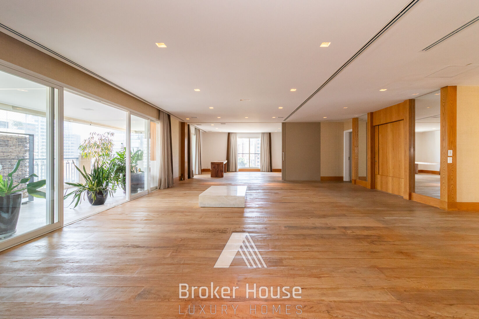 Apartamento, 4 quartos, 390 m² - Foto 1