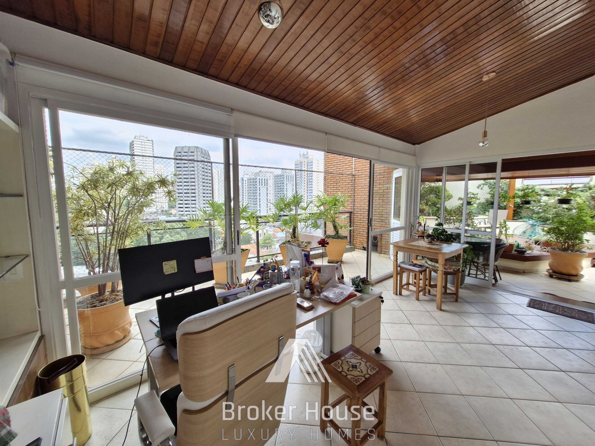 Cobertura à venda com 4 quartos, 250m² - Foto 31