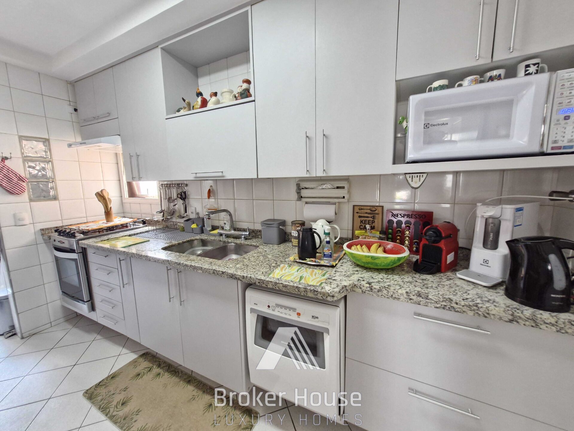 Cobertura à venda com 4 quartos, 250m² - Foto 42