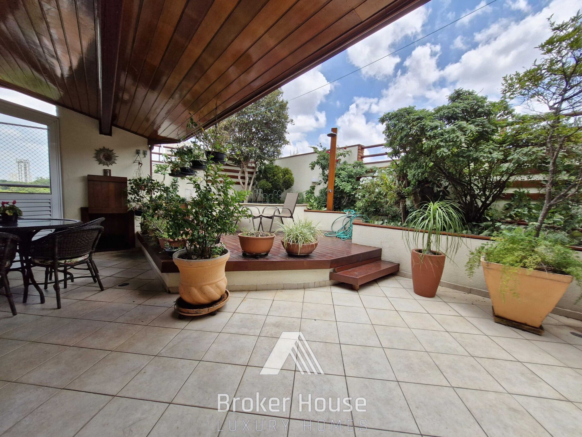 Cobertura à venda com 4 quartos, 250m² - Foto 35