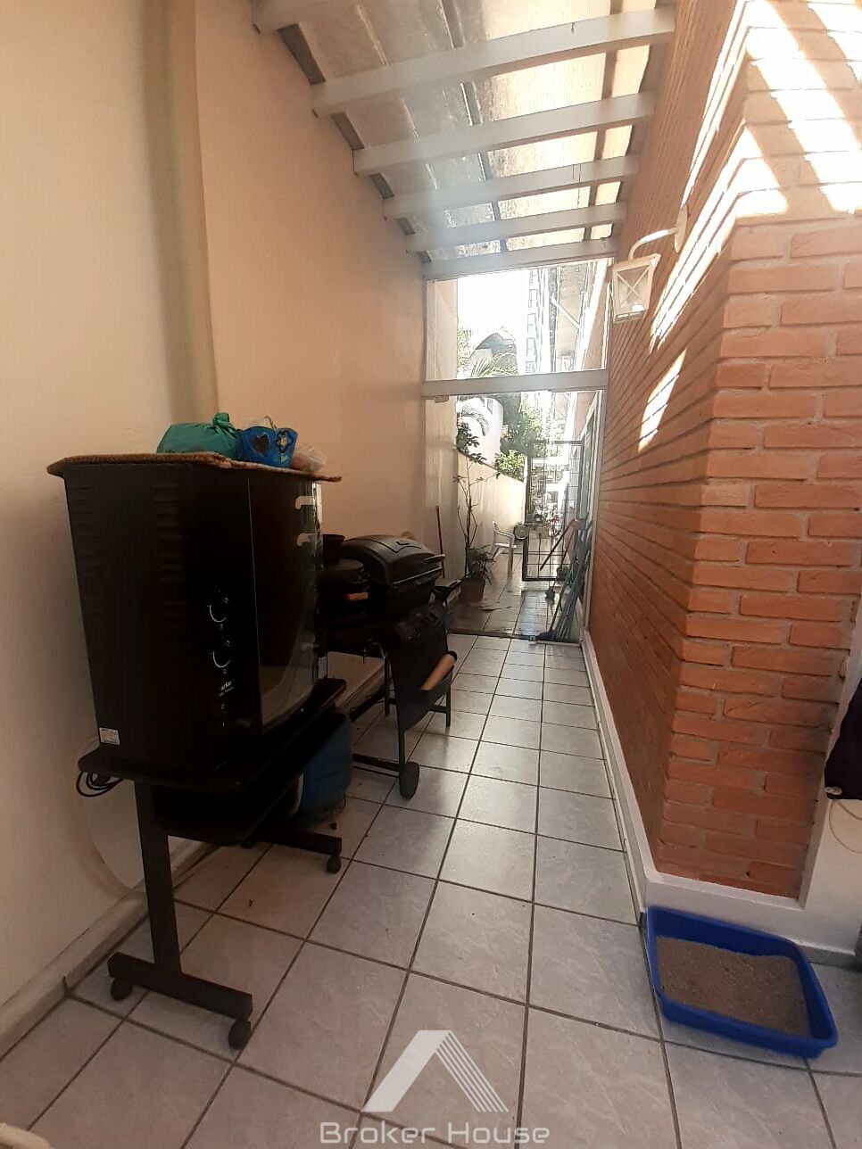 Casa à venda com 3 quartos, 225m² - Foto 18