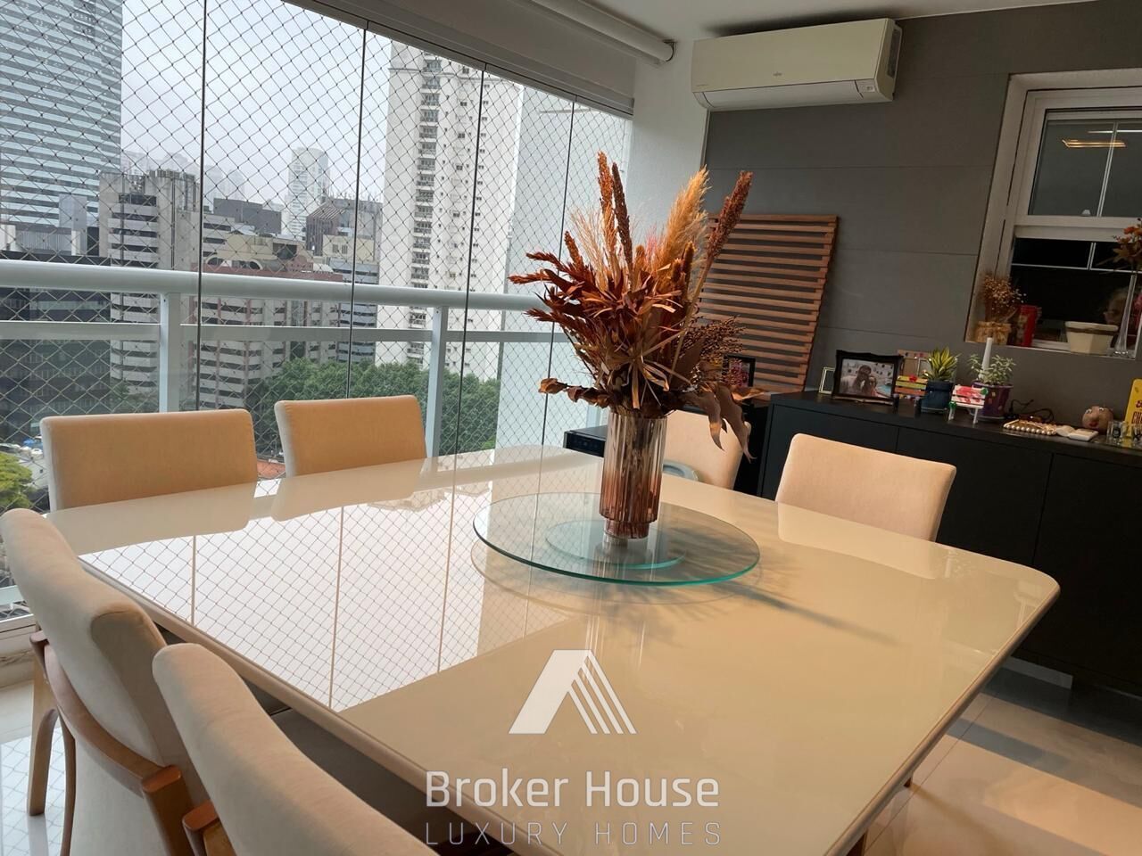 Apartamento para alugar com 2 quartos, 80m² - Foto 3