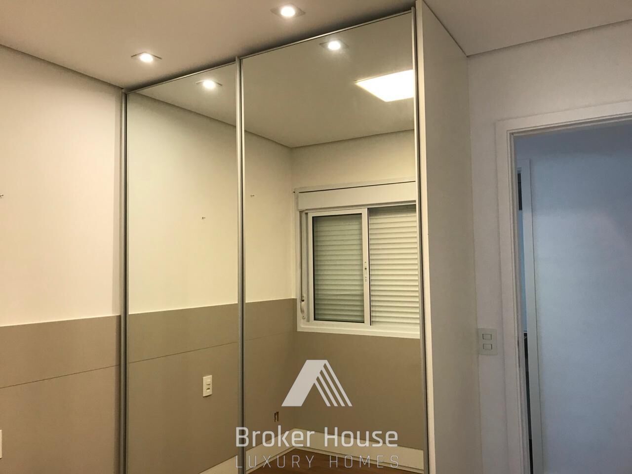 Apartamento para alugar com 2 quartos, 80m² - Foto 9