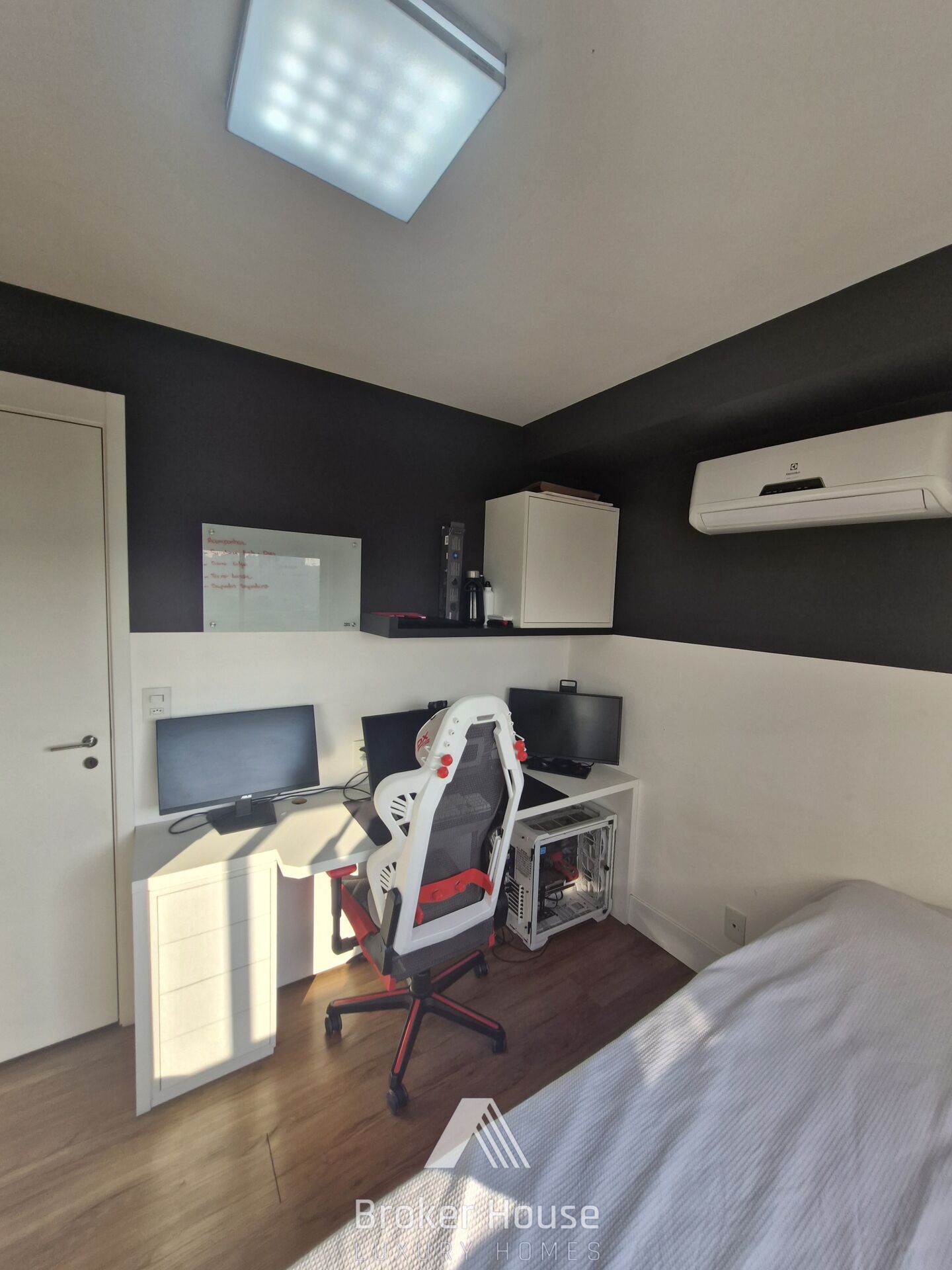 Apartamento à venda com 2 quartos, 68m² - Foto 25