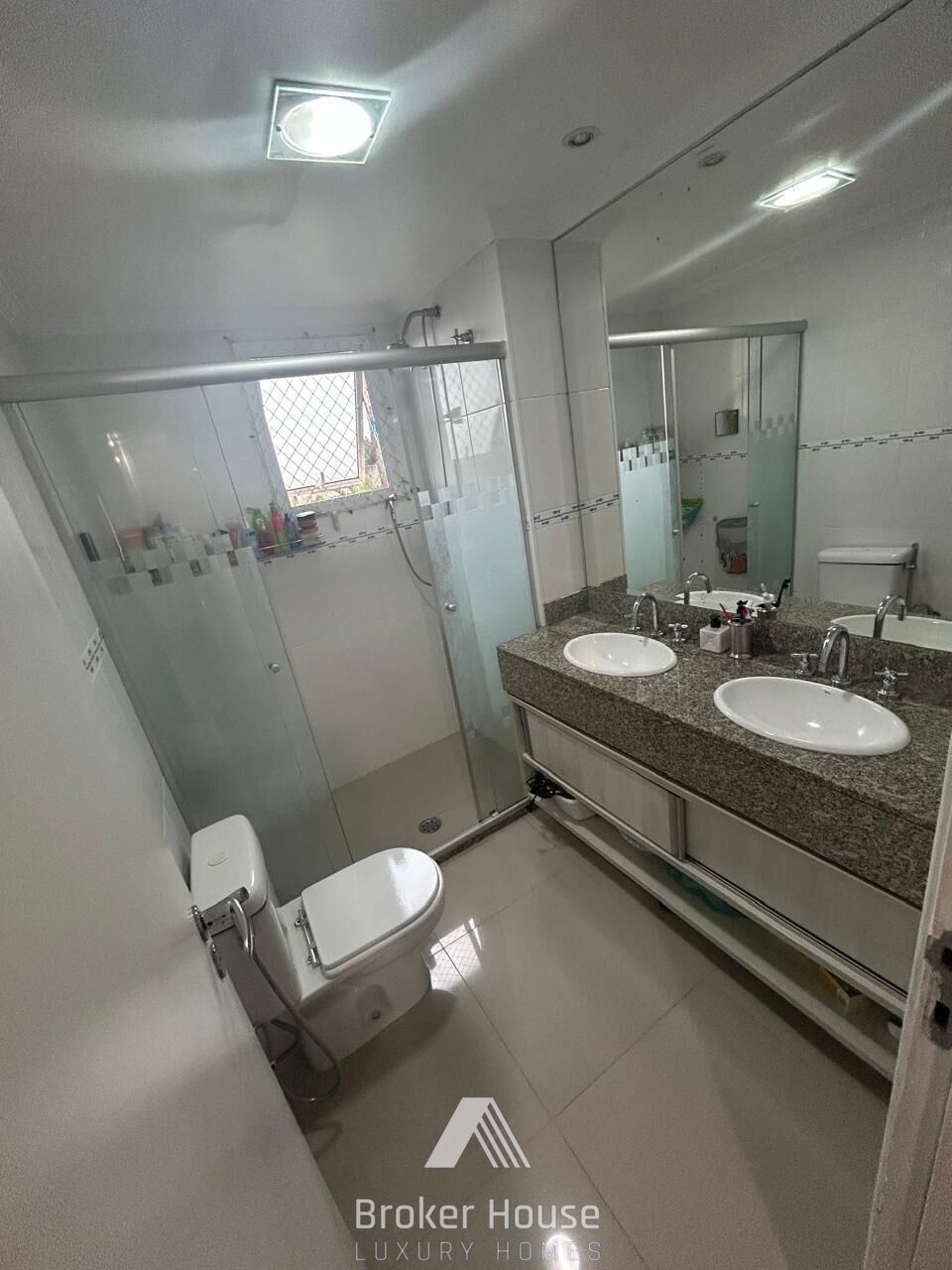 Apartamento à venda com 3 quartos, 182m² - Foto 24