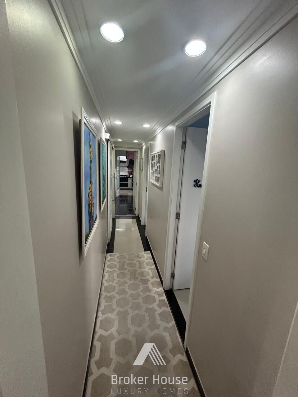 Apartamento à venda com 3 quartos, 182m² - Foto 14