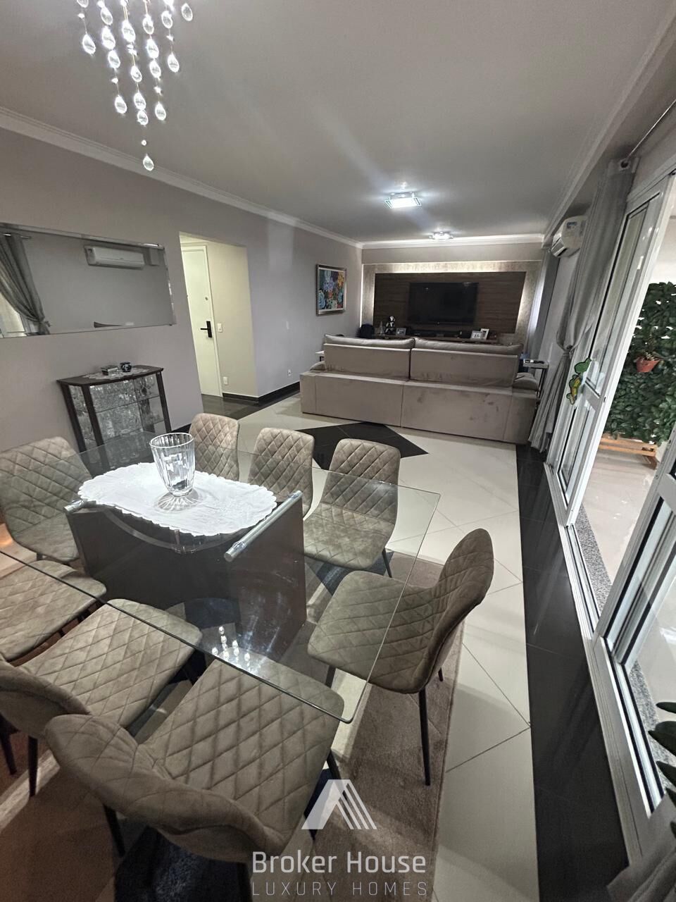 Apartamento à venda com 3 quartos, 182m² - Foto 4