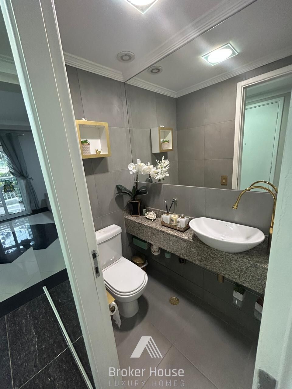 Apartamento à venda com 3 quartos, 182m² - Foto 13