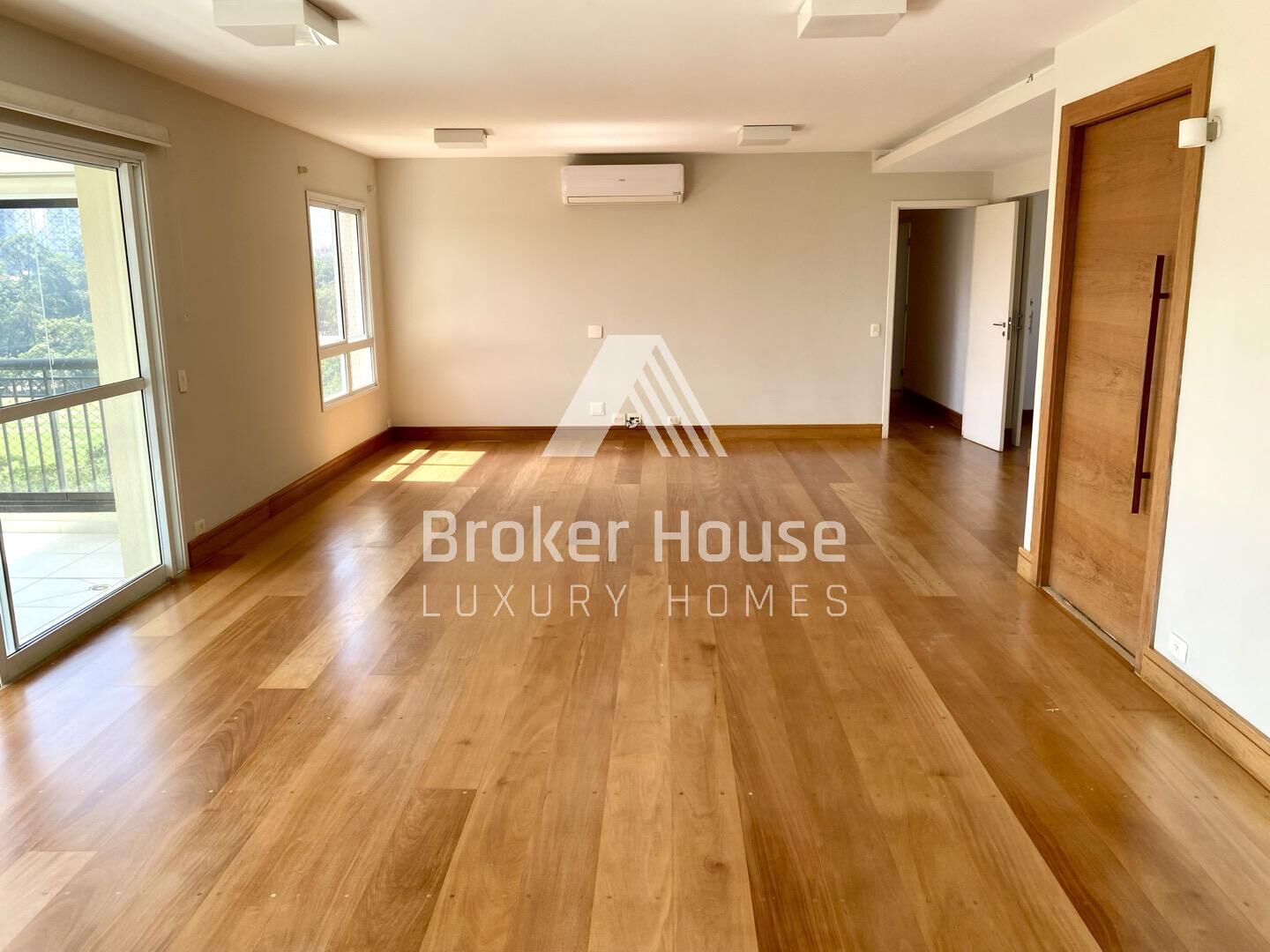 Apartamento, 3 quartos, 220 m² - Foto 4