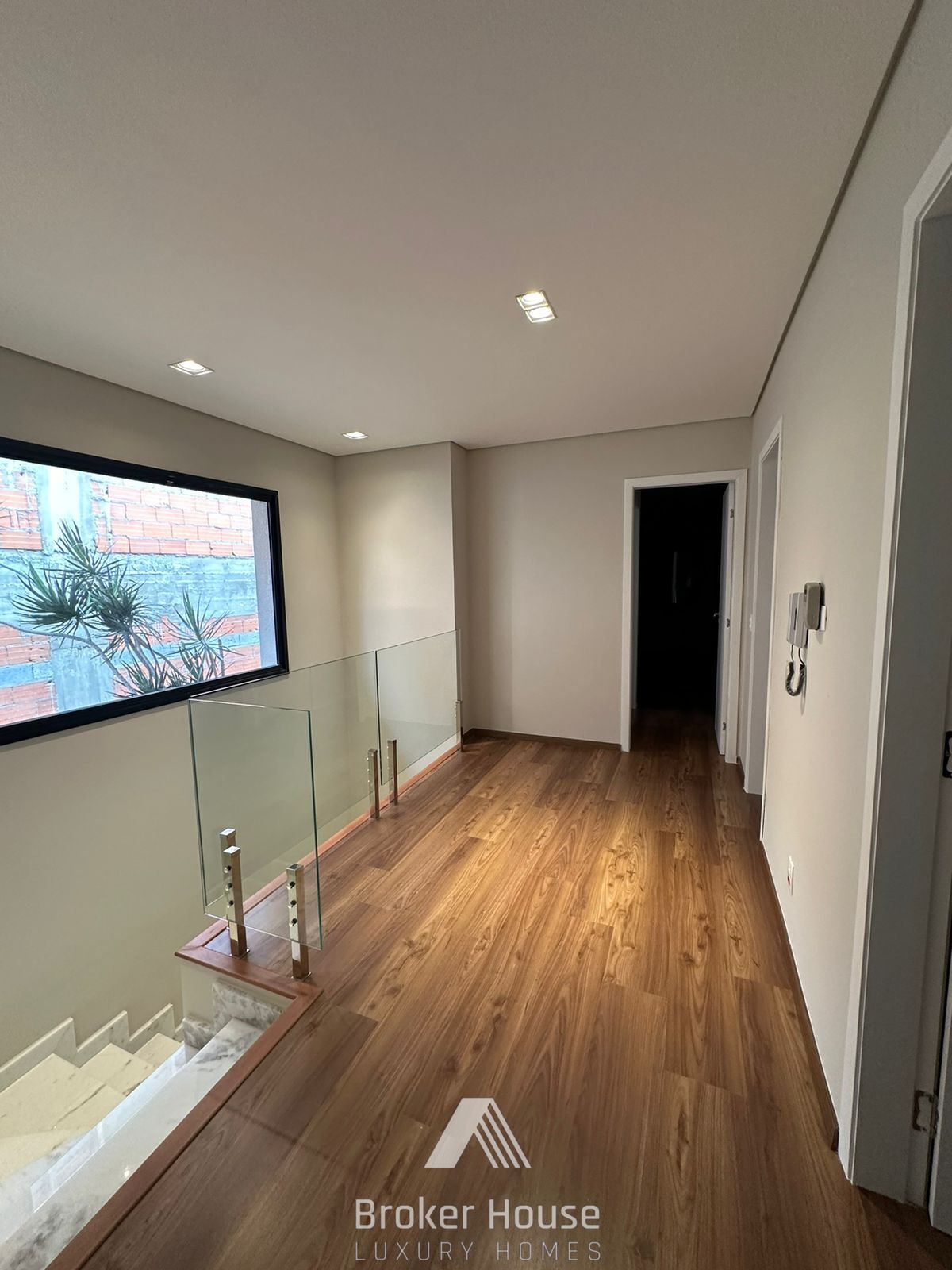 Casa à venda com 4 quartos, 350m² - Foto 15