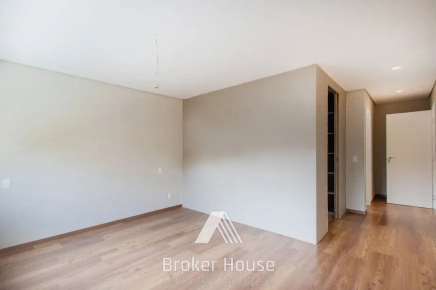 Casa à venda com 4 quartos, 350m² - Foto 18