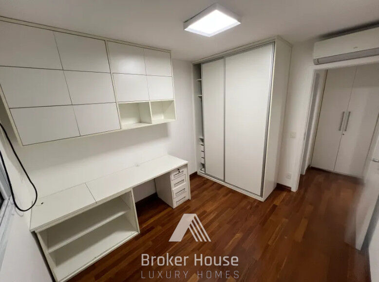 Apartamento à venda com 4 quartos, 186m² - Foto 19