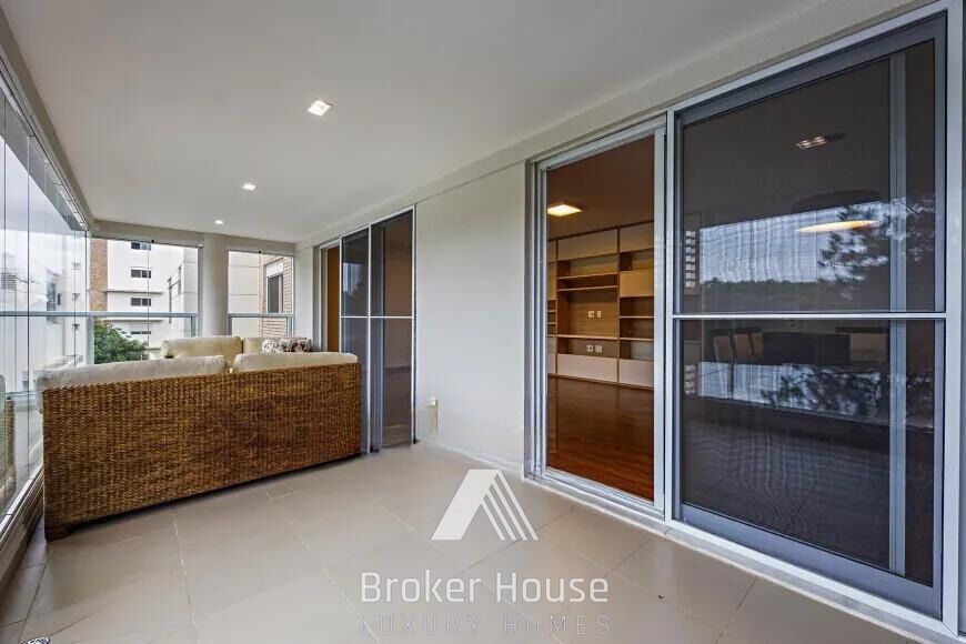 Apartamento à venda com 4 quartos, 186m² - Foto 6