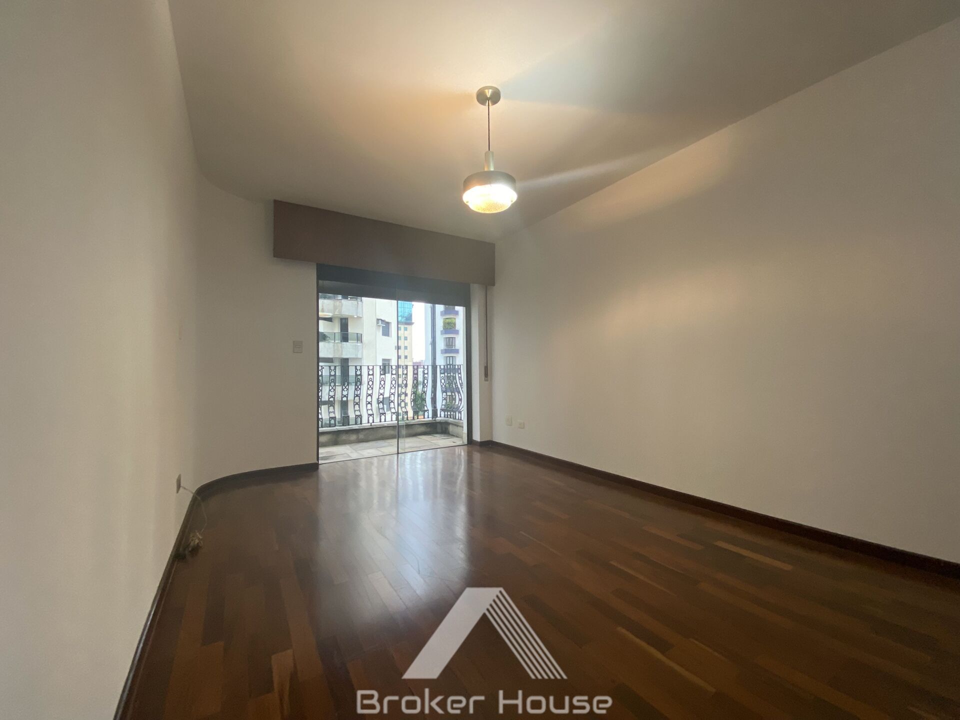 Apartamento à venda com 4 quartos, 229m² - Foto 37