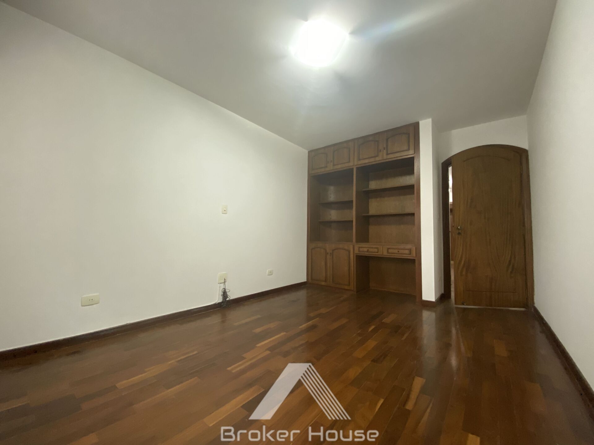 Apartamento à venda com 4 quartos, 229m² - Foto 27