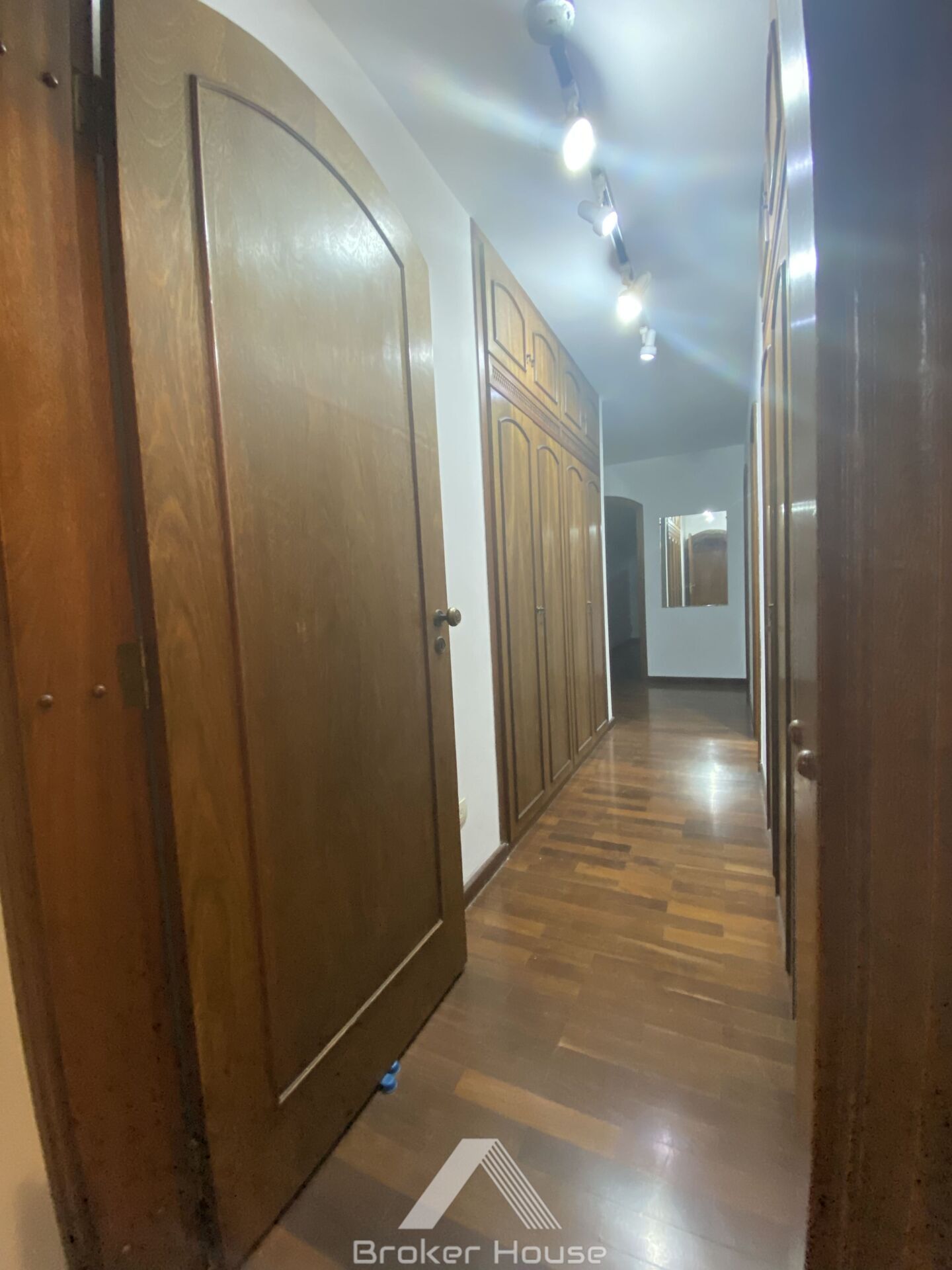 Apartamento à venda com 4 quartos, 229m² - Foto 16