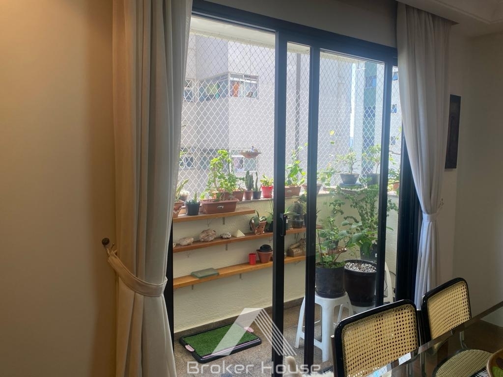 Apartamento à venda com 3 quartos, 98m² - Foto 3