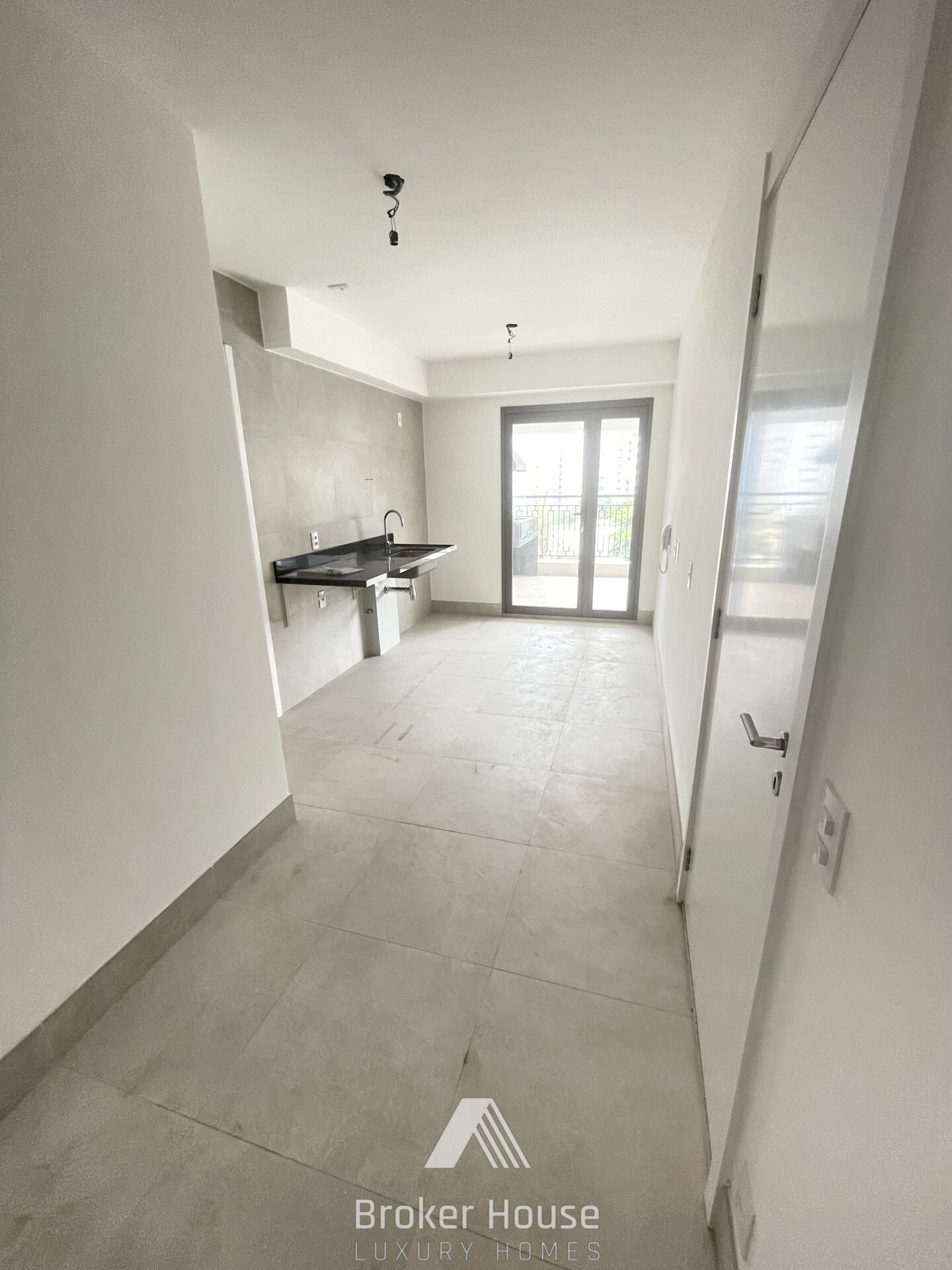 Apartamento à venda com 3 quartos, 149m² - Foto 11