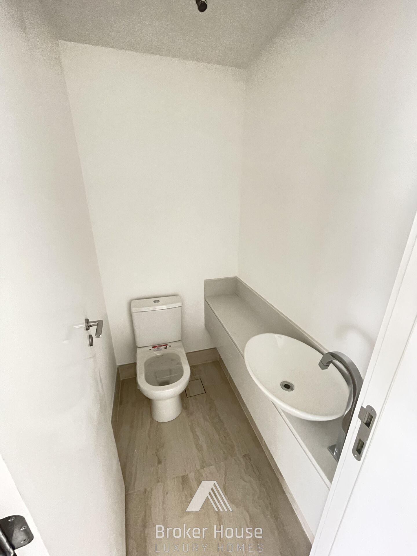 Apartamento à venda com 3 quartos, 149m² - Foto 9