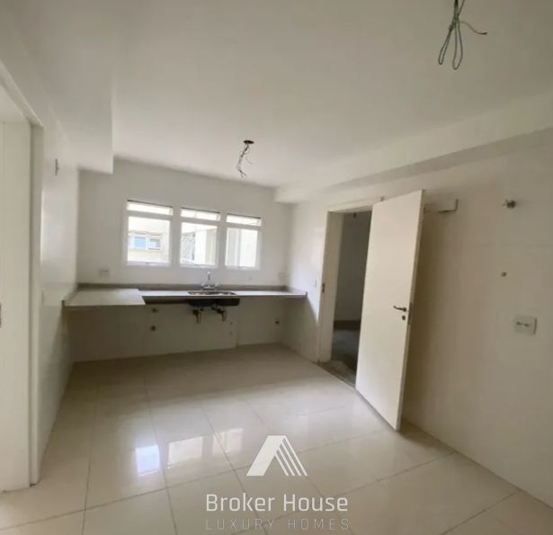 Apartamento à venda com 4 quartos, 310m² - Foto 4