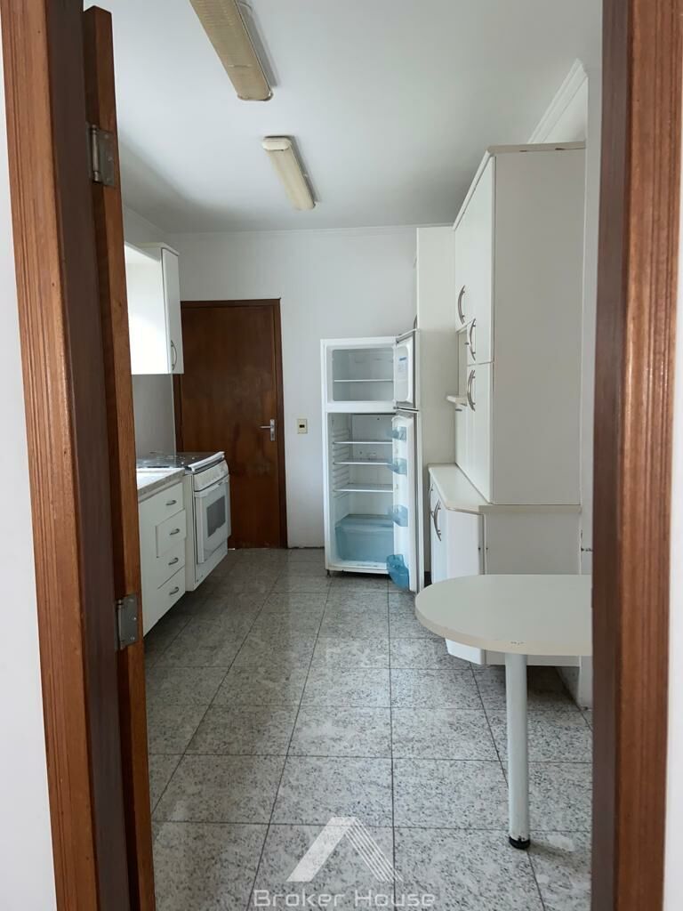 Casa à venda com 3 quartos, 440m² - Foto 28